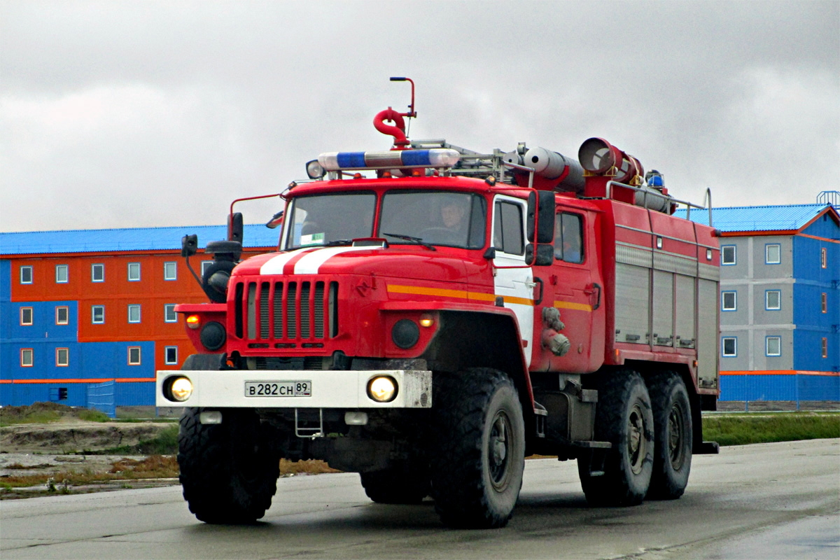 Ямало-Ненецкий автоном.округ, № В 282 СН 89 — Урал-5557-70