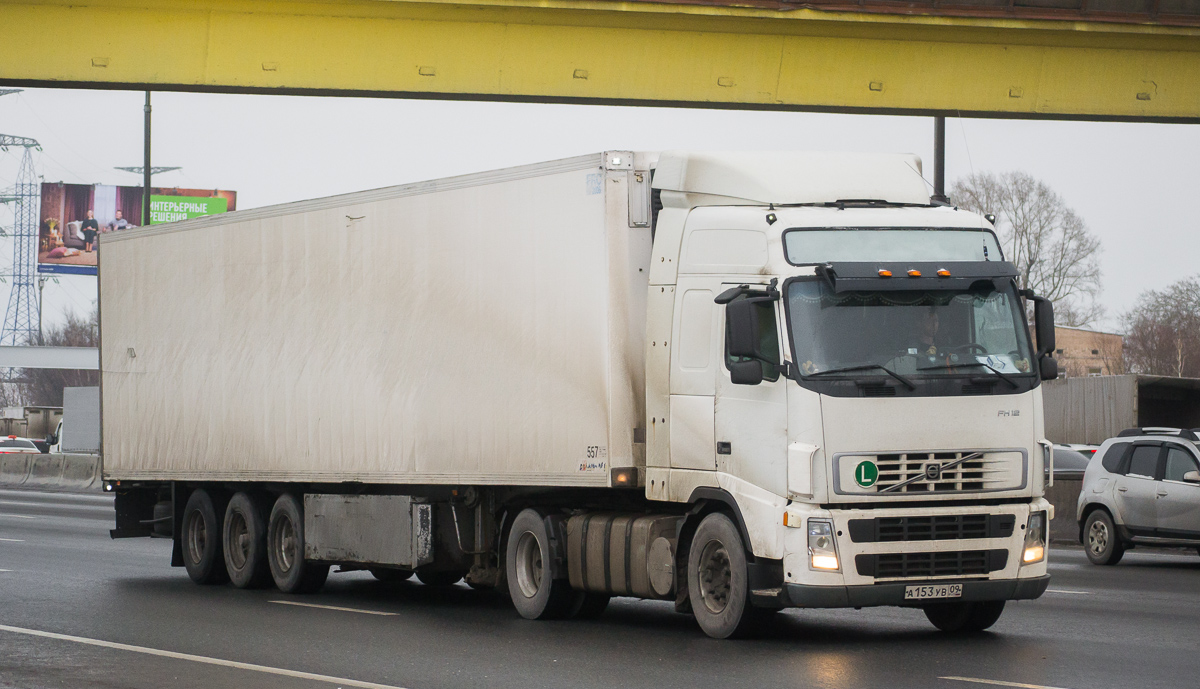 Карачаево-Черкесия, № А 153 УВ 09 — Volvo ('2002) FH12.460