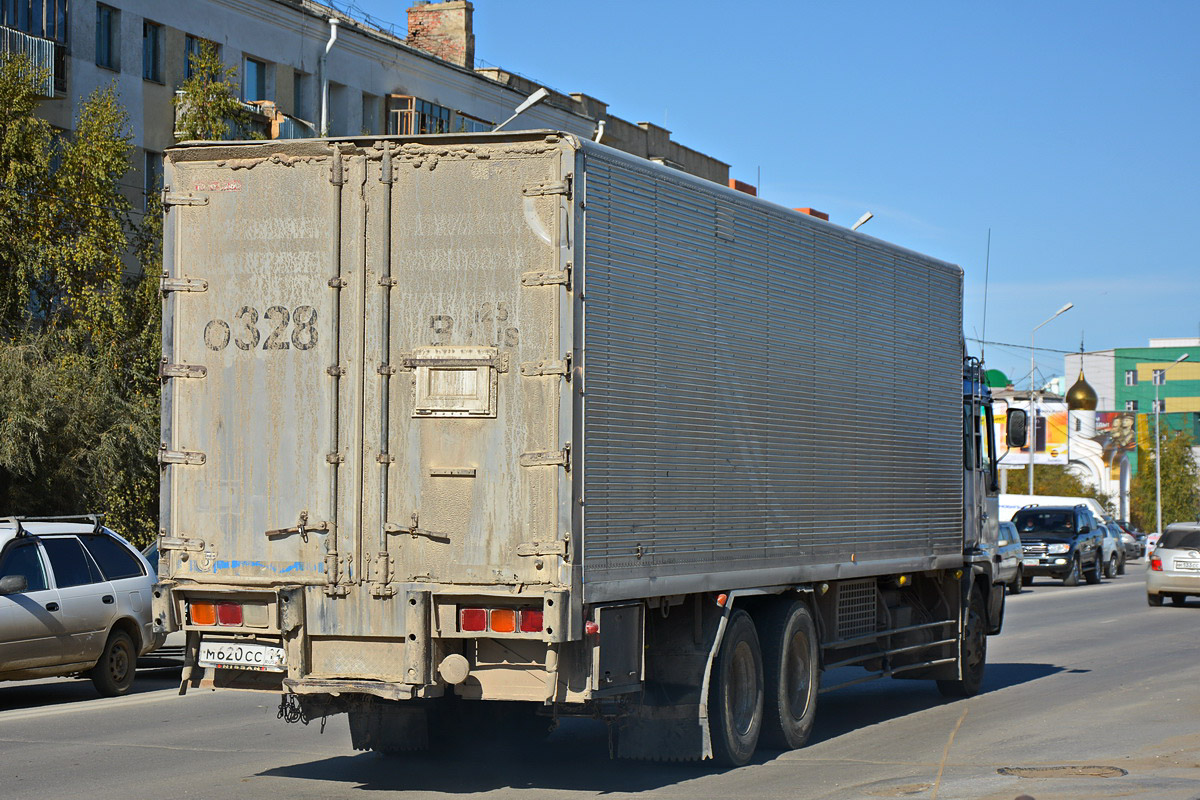 Саха (Якутия), № М 620 СС 14 — Hino Profia