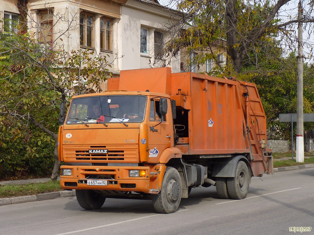 Крым, № Е 657 НН 82 — КамАЗ-53605-15 [53605R]