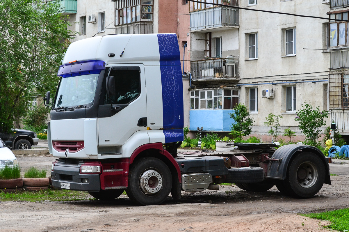 Волгоградская область, № У 067 ЕС 34 — Renault Premium ('1996)