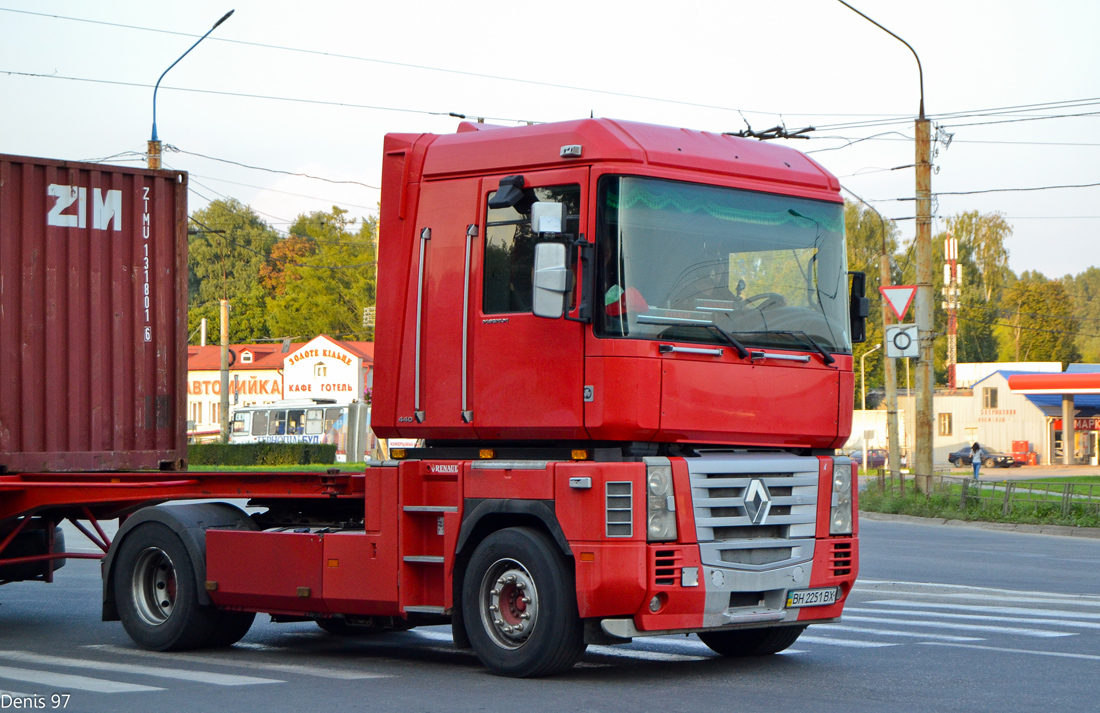 Одесская область, № ВН 2251 ВХ — Renault Magnum E-Tech ('2001)