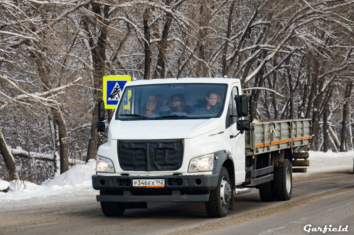 Кемеровская область, № Р 346 ЕХ 142 — ГАЗ-C41R13