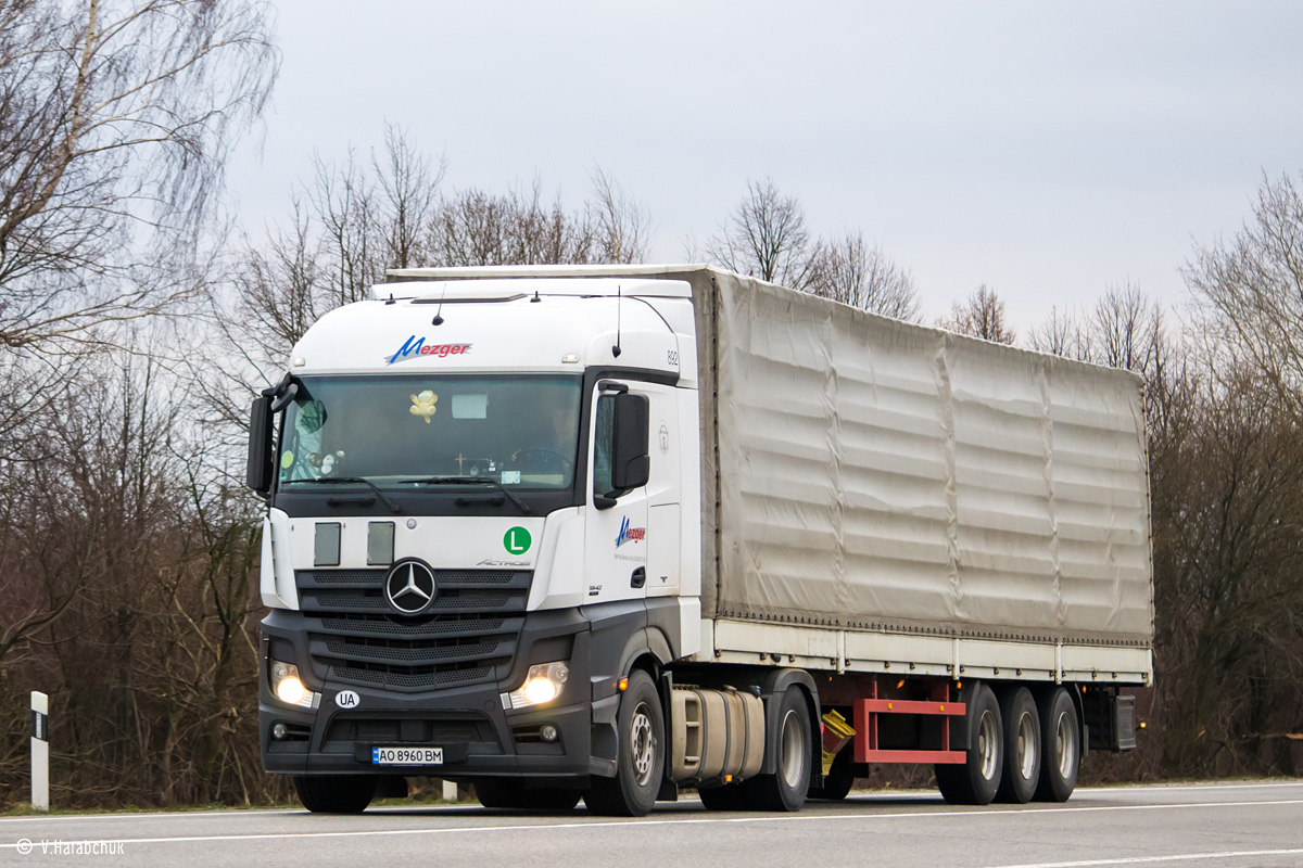 Закарпатская область, № АО 8960 ВМ — Mercedes-Benz Actros ('2011) 1842