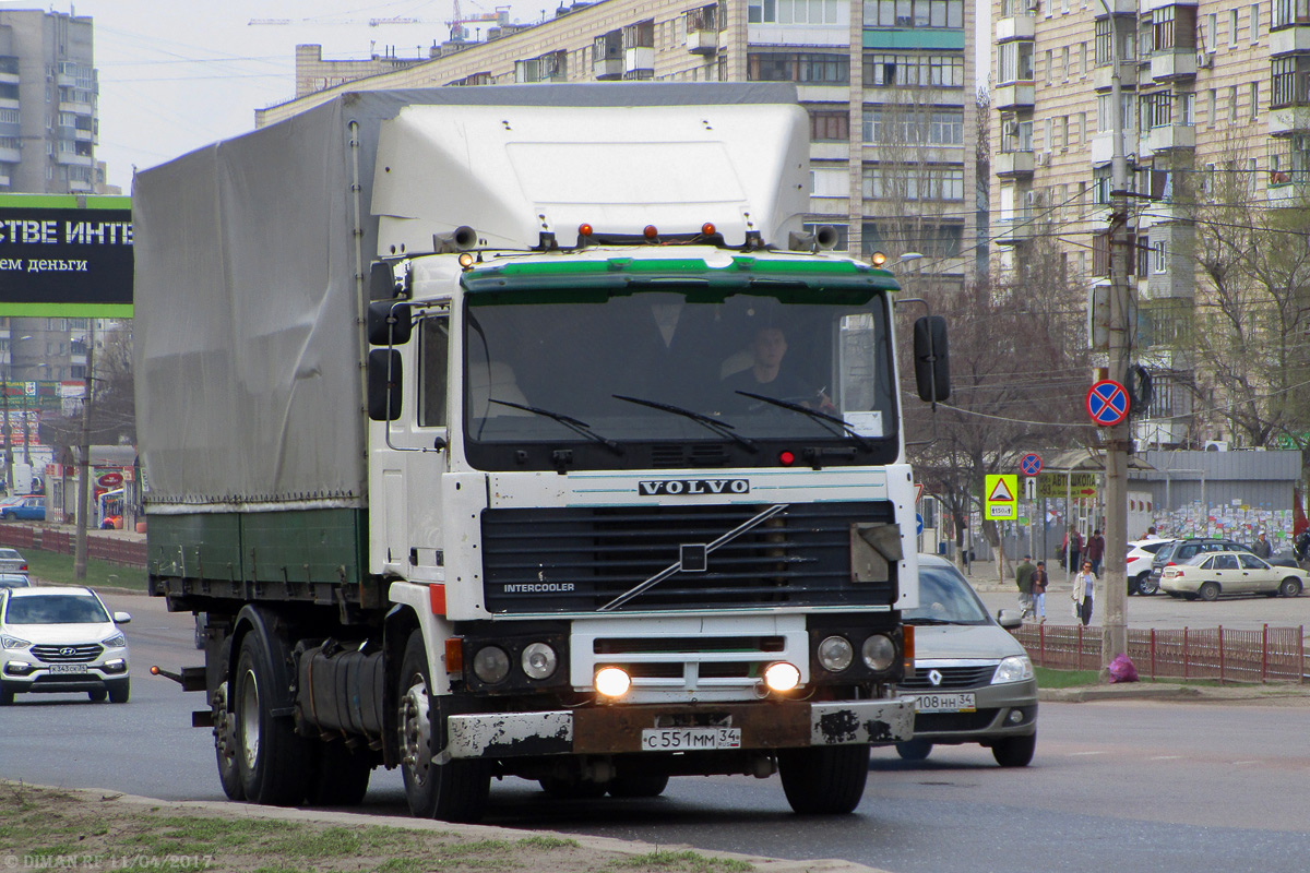 Волгоградская область, № С 551 ММ 34 — Volvo ('1987) F10