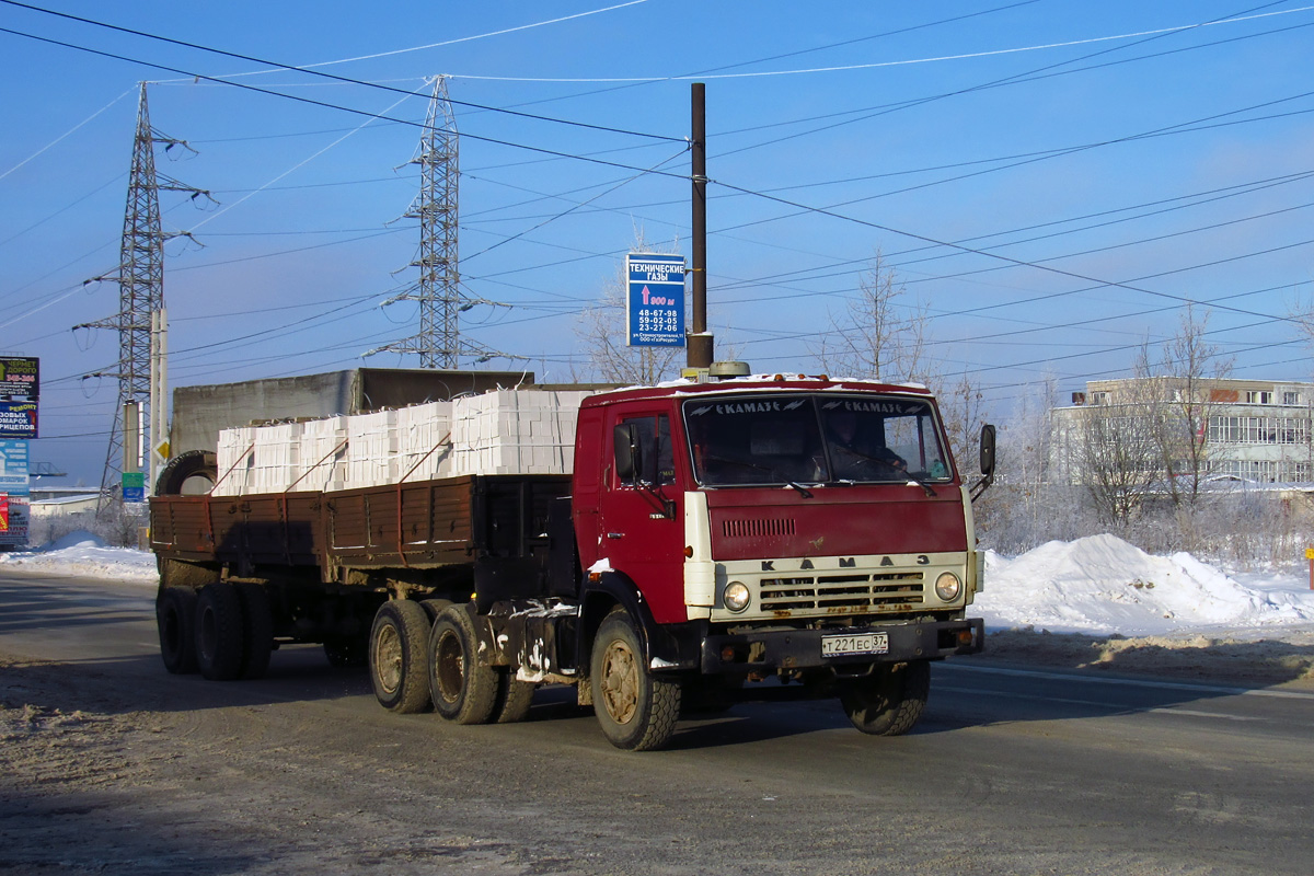 Ивановская область, № Т 221 ЕС 37 — КамАЗ-5410