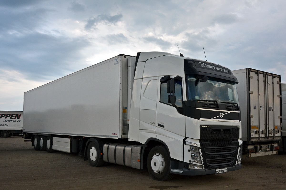 Томская область, № О 300 ХЕ 70 — Volvo ('2012) FH.420