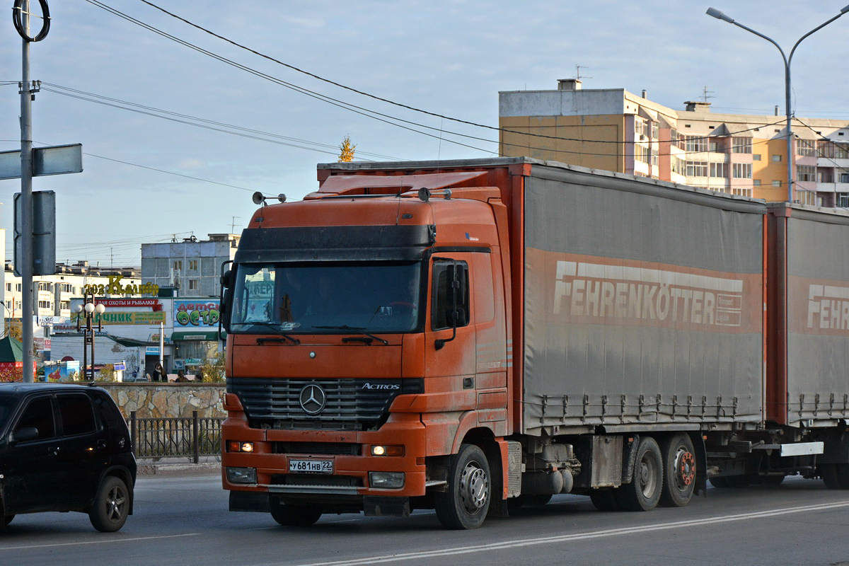 Алтайский край, № У 681 НВ 22 — Mercedes-Benz Actros ('1997)