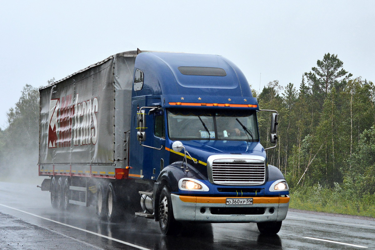 Новосибирская область, № О 360 КР 54 — Freightliner Columbia