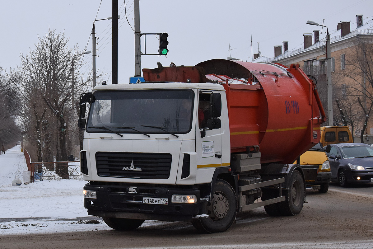 Волгоградская область, № В 148 ЕТ 134 — МАЗ-5340B2