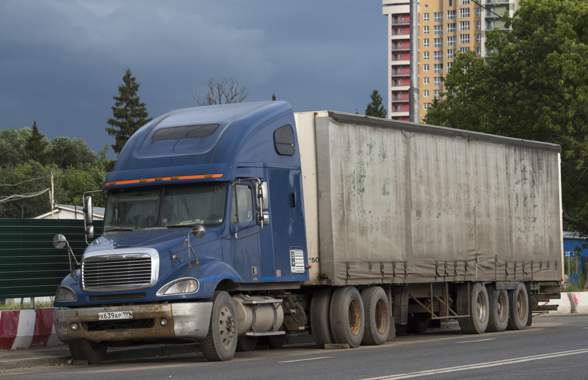 Москва, № Х 639 АР 199 — Freightliner Columbia