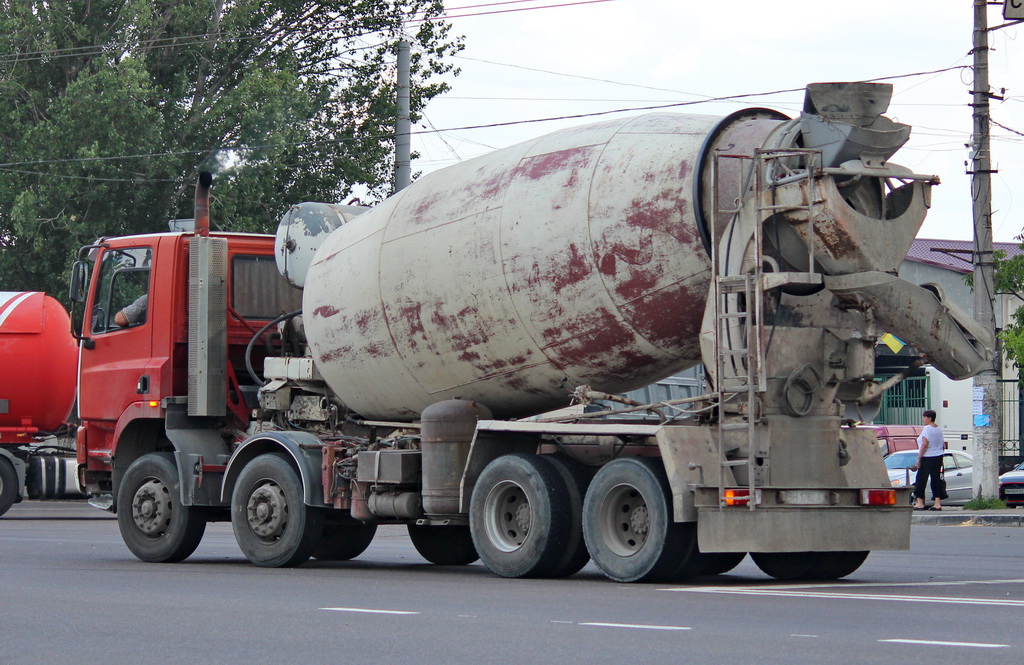 Одесская область, № ВН 1782 АТ — DAF 85 (CF) FAD