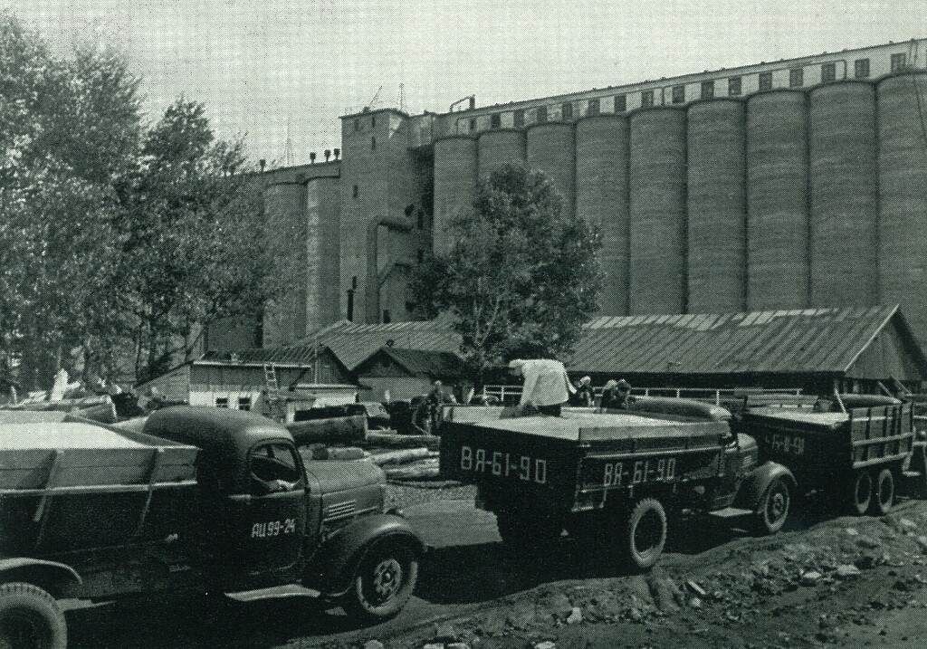 Алтайский край, № ВЯ 61-90 — ЗИЛ-164; Алтайский край — Исторические фотографии (Автомобили)