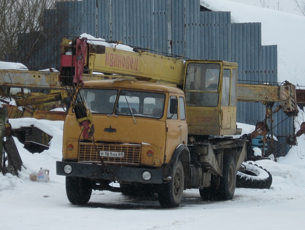 Тверская область, № Р 161 НХ 69 — МАЗ-5334