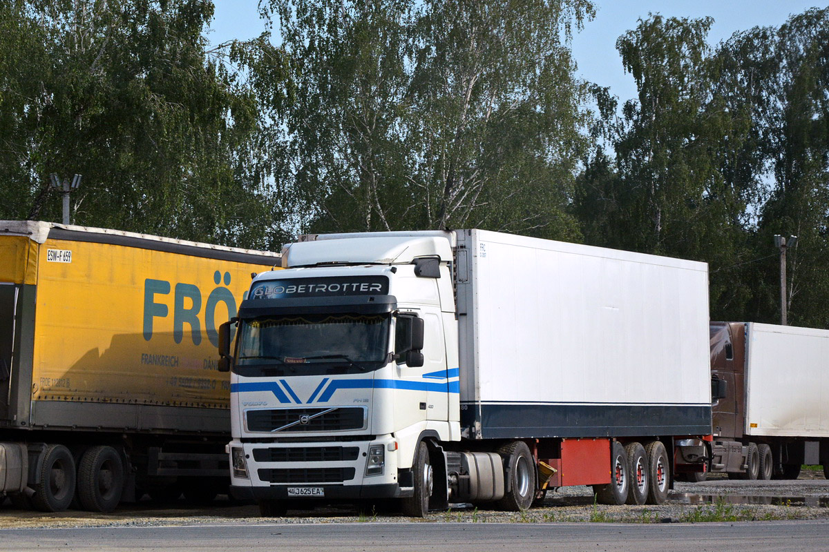 Узбекистан, № 40 J 625 EA — Volvo ('2002) FH12.420