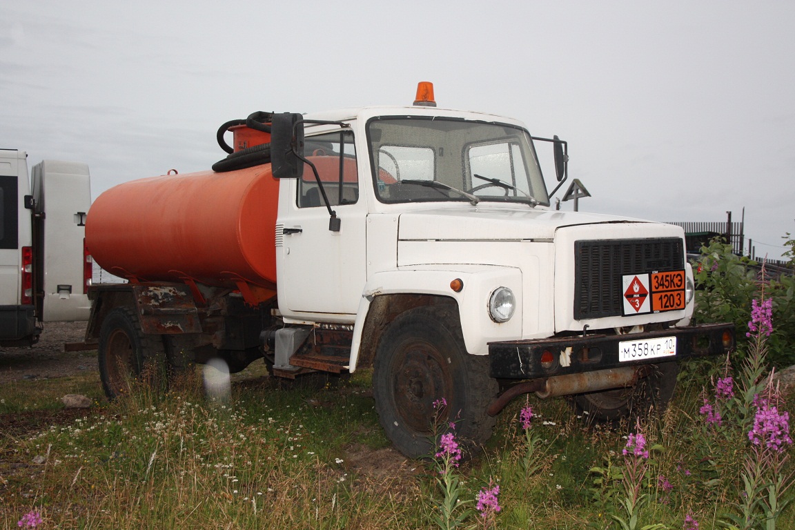 Карелия, № М 358 КР 10 — ГАЗ-3307