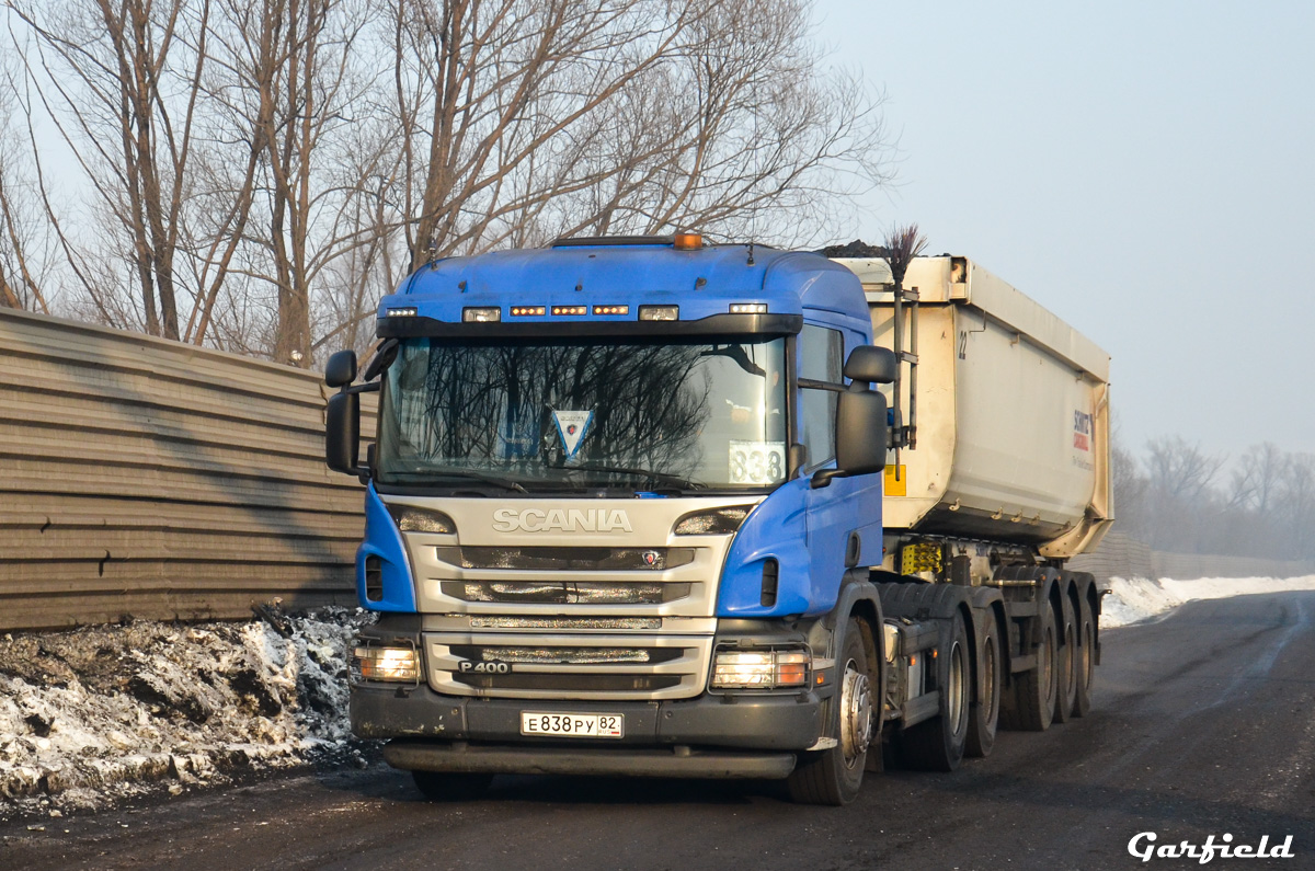 Кемеровская область, № 838 — Scania ('2011) P400; Кемеровская область, № НХ 4216 54 — Schmitz Cargobull S.KI (общая модель)