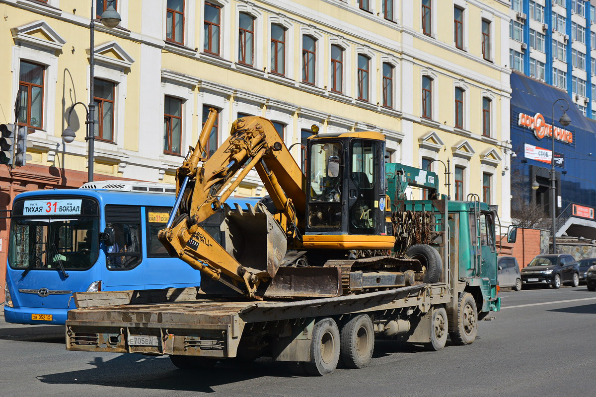 Приморский край, № Е 705 ЕА 125 — Mitsubishi Fuso (общая модель)