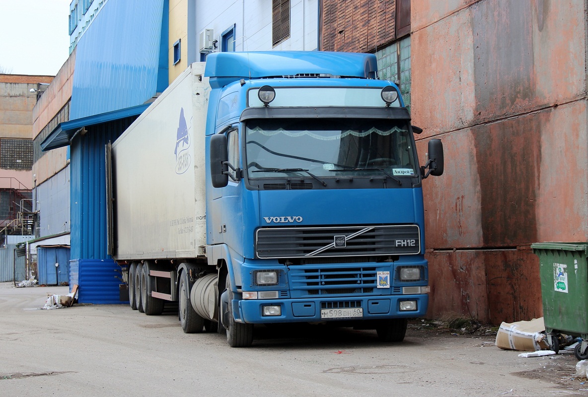 Псковская область, № М 598 ВН 60 — Volvo ('1993) FH12.380