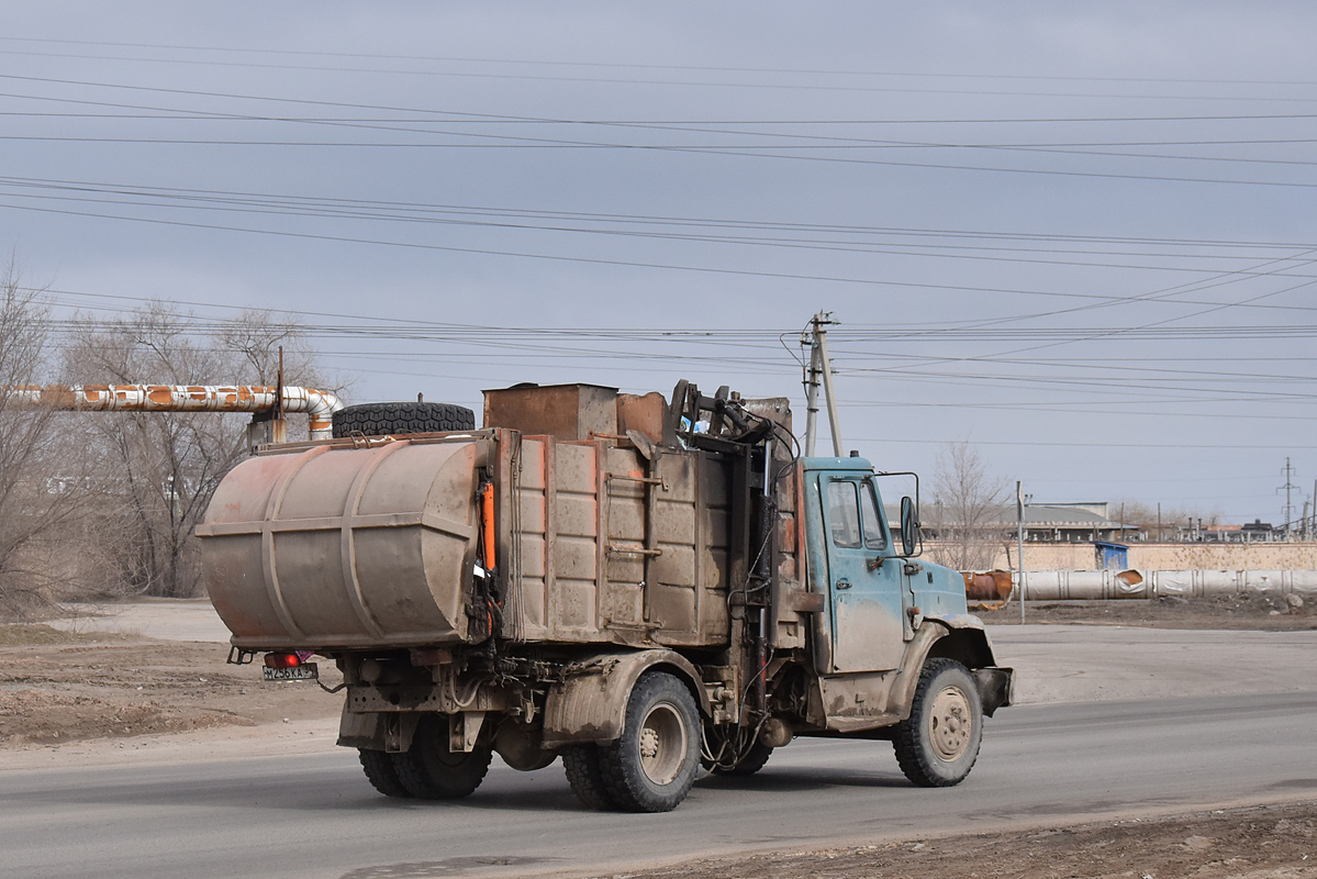 Волгоградская область, № М 256 КА 34 — ЗИЛ-433362