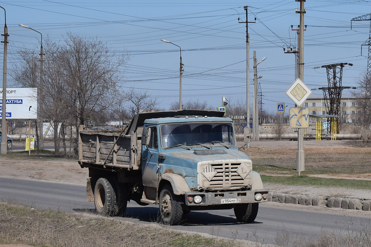 Волгоградская область, № А 954 МР 34 — ЗИЛ-497420 (494582)