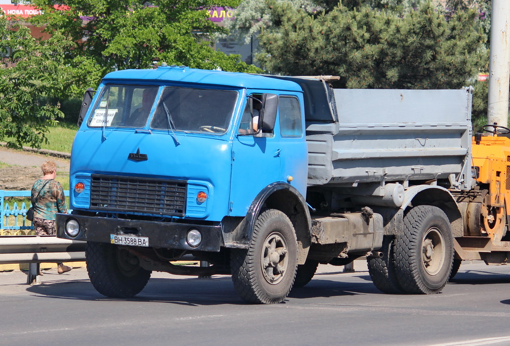 Одесская область, № ВН 3588 ВА — МАЗ-5549