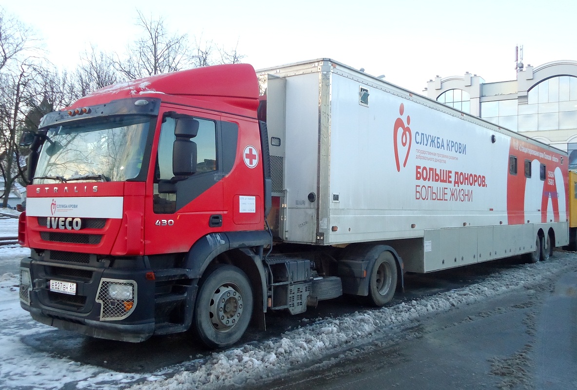 Псковская область, № В 827 ЕН 60 — IVECO Stralis ('2007) 430