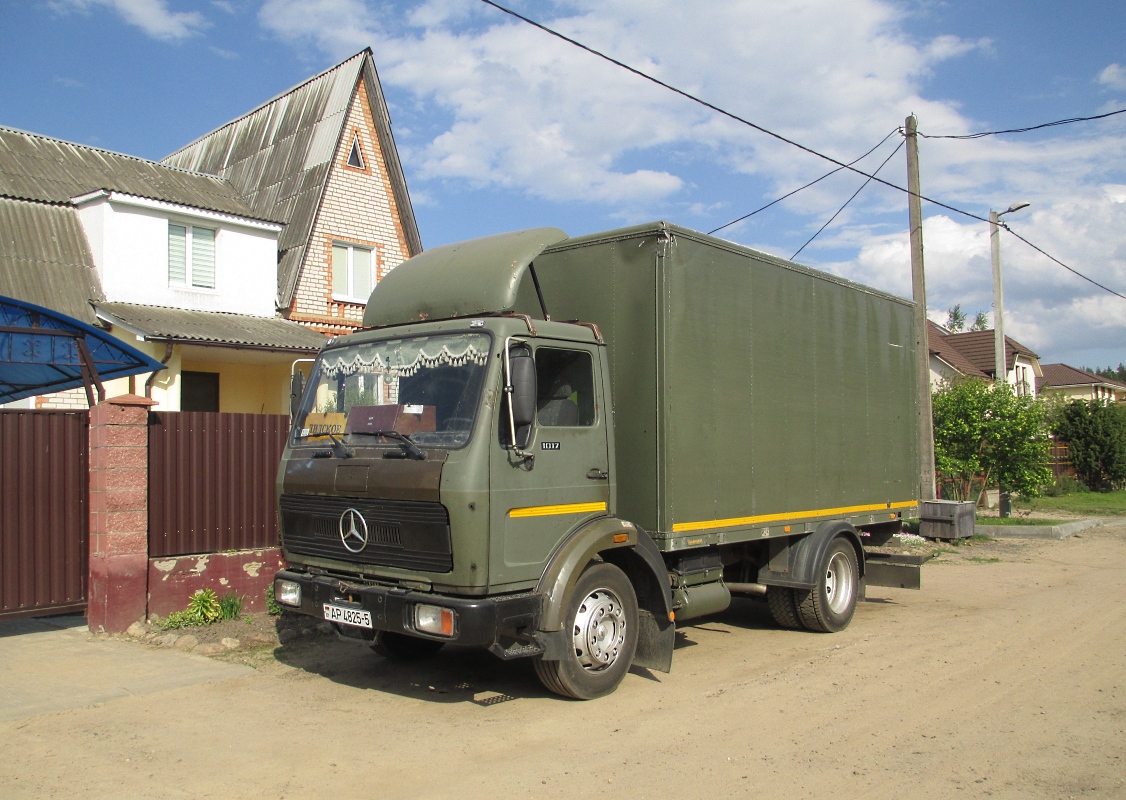 Минская область, № АР 4825-5 — Mercedes-Benz NG (общ. мод.)