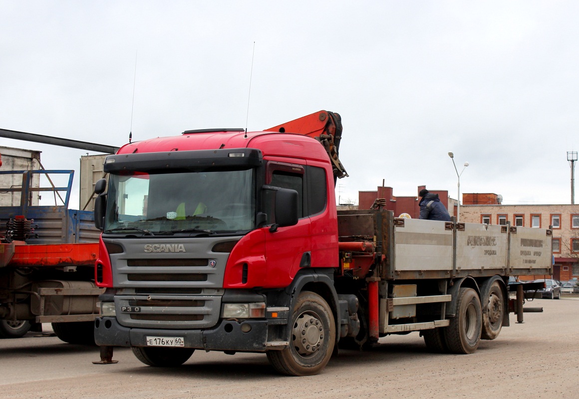 Псковская область, № Е 176 КУ 60 — Scania ('2004) P310