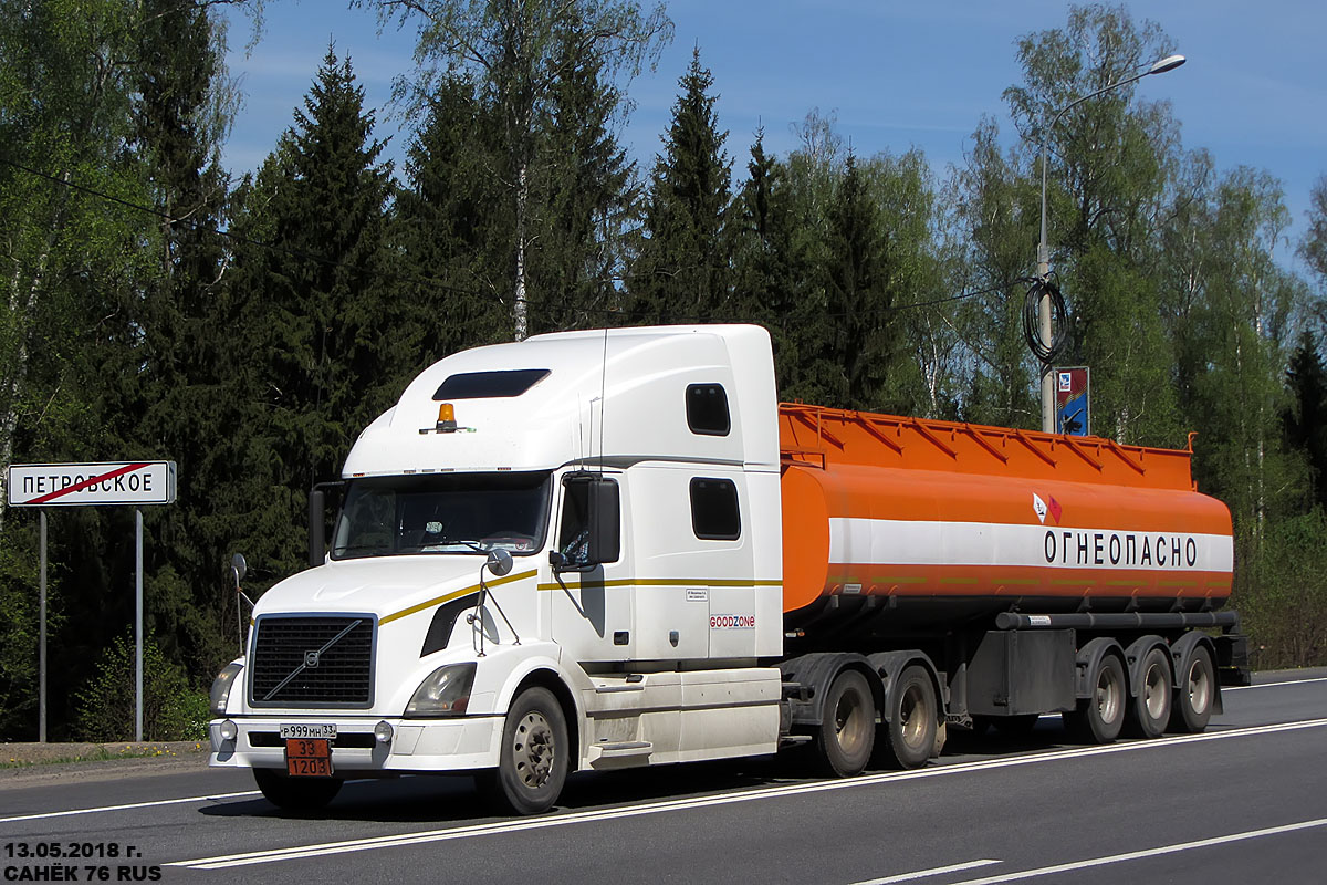 Владимирская область, № Р 999 МН 33 — Volvo VNL780