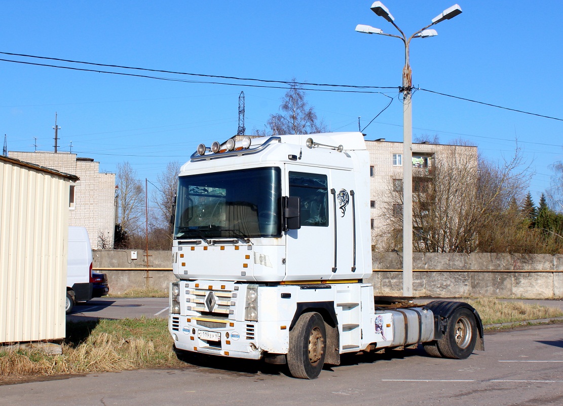 Псковская область, № О 119 ЕУ 60 — Renault Magnum E-Tech ('2001)