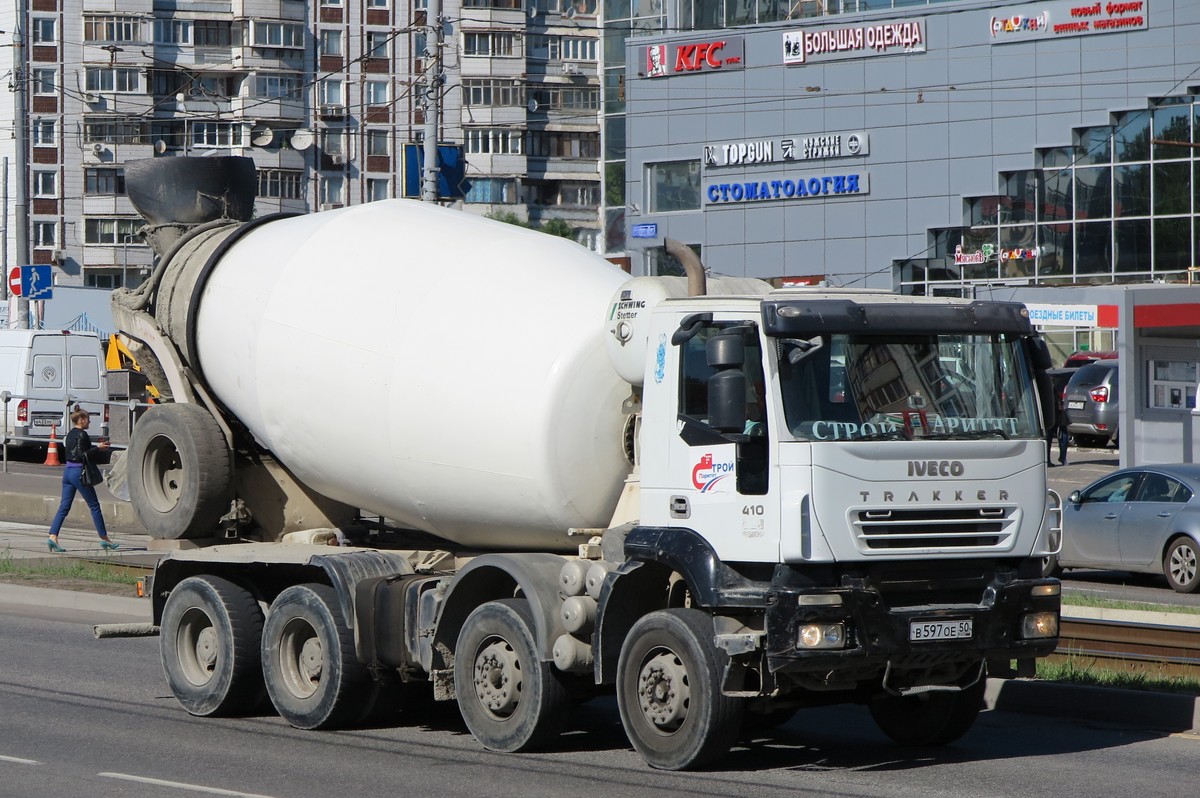 Московская область, № В 597 ОЕ 50 — IVECO Trakker ('2004)