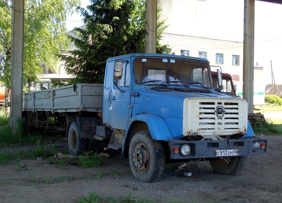 Псковская область, № С 913 АМ 60 — ЗИЛ-4423