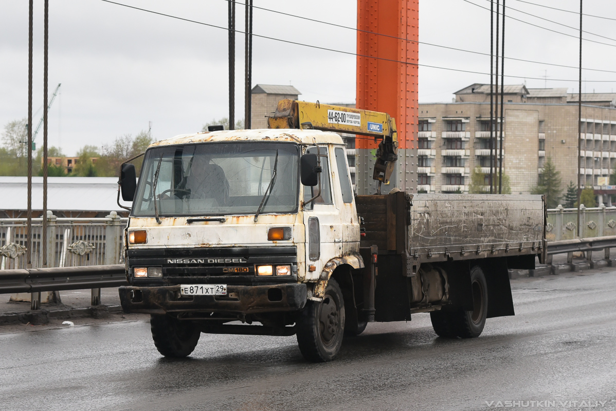 Архангельская область, № Е 871 ХТ 29 — Nissan Diesel Condor