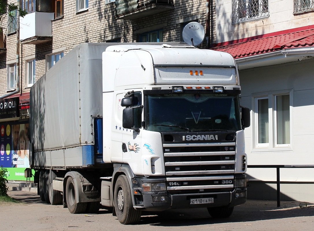 Псковская область, № С 110 ЕА 60 — Scania ('1996) R114L