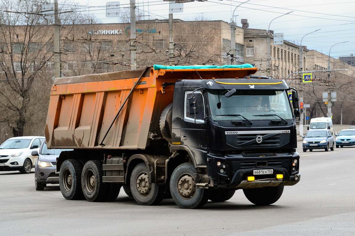 Волгоградская область, № В 681 ЕХ 134 — Volvo ('2010) FMX.400 [X9P]