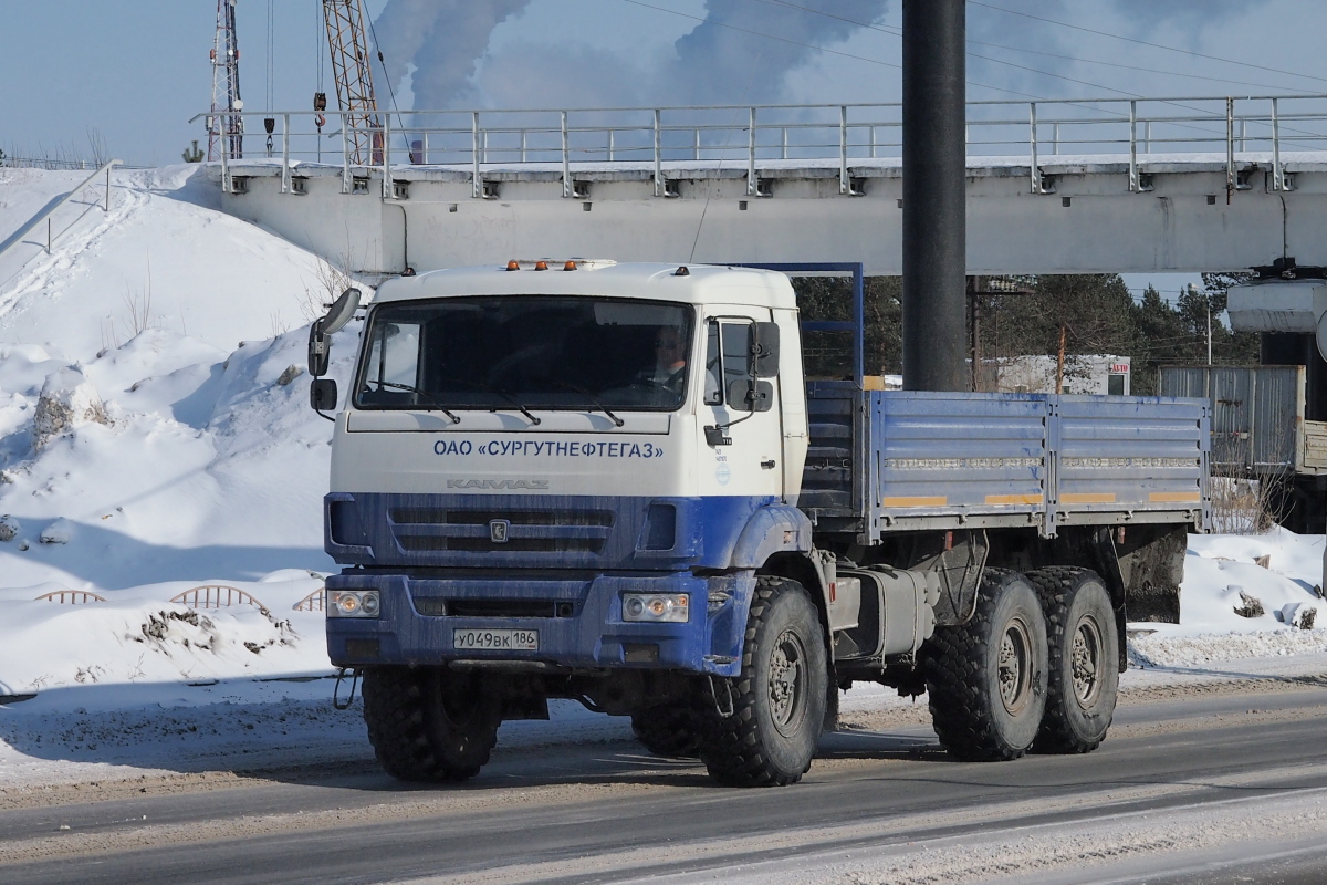 Ханты-Мансийский автоном.округ, № У 049 ВК 186 — КамАЗ-43118-46