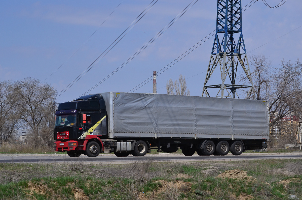 Волгоградская область, № С 513 УО 34 — MAN F2000 19.414