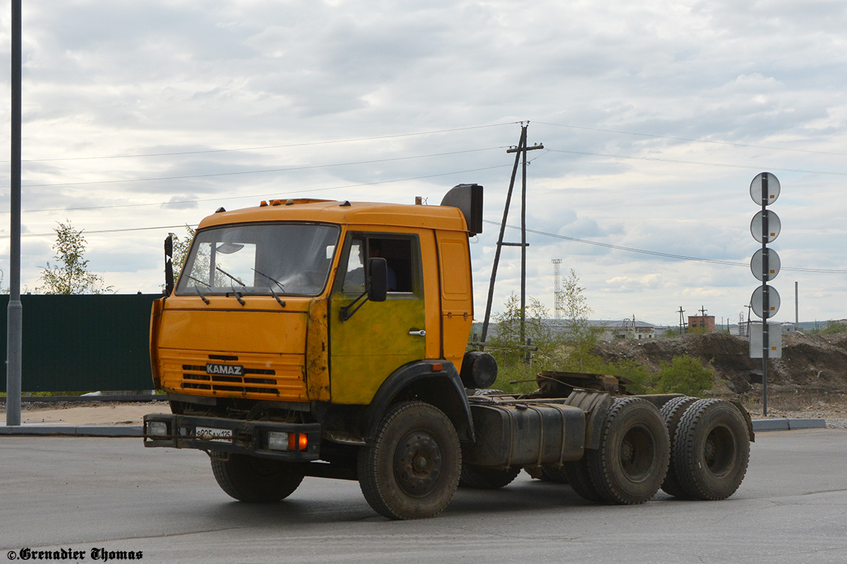 Саха (Якутия), № Р 925 АУ 125 — КамАЗ-54115-15 [54115R]