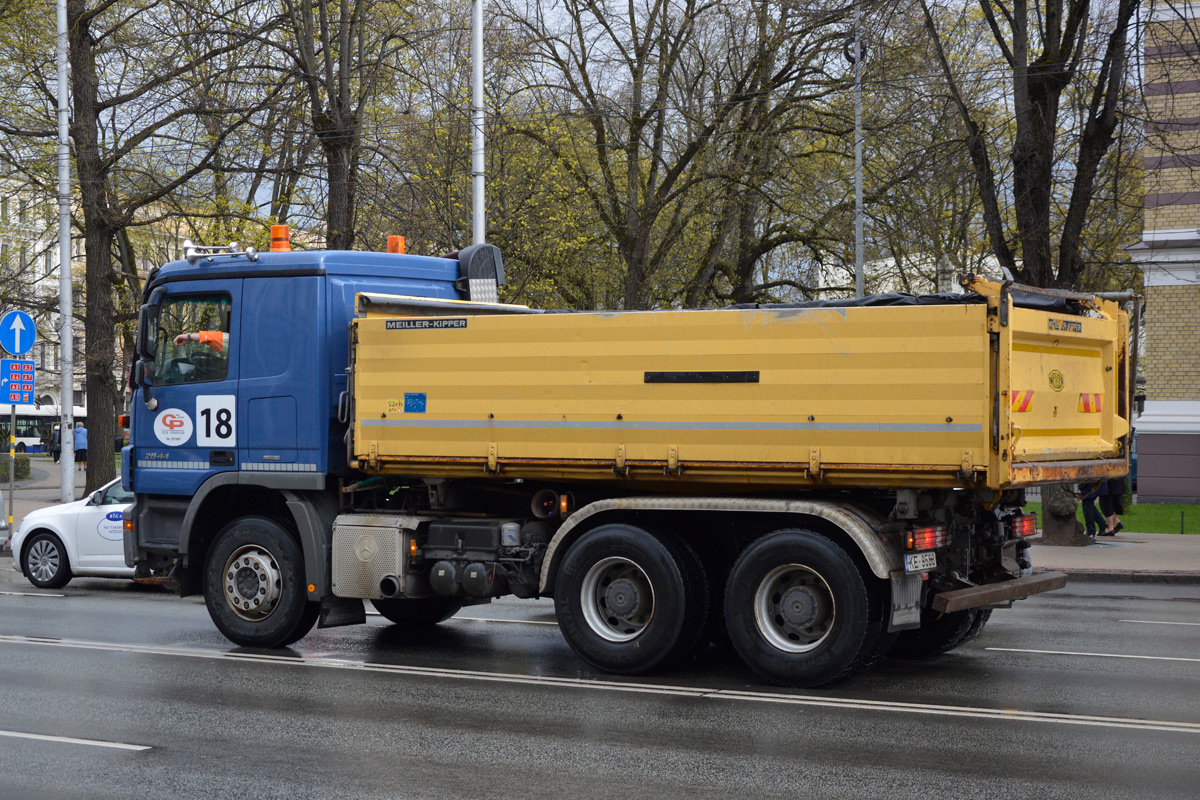 Латвия, № 18 — Mercedes-Benz Actros ('2003)