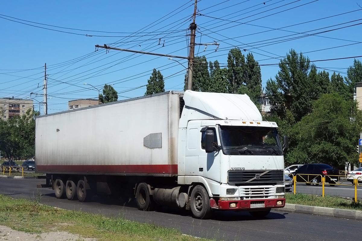 Саратовская область, № М 602 НС 64 — Volvo ('1993) FH-Series