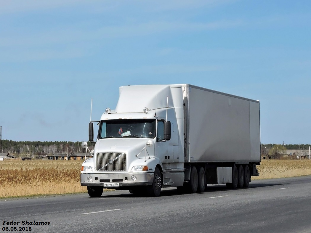 Челябинская область, № Р 819 АО 174 — Volvo VNL610