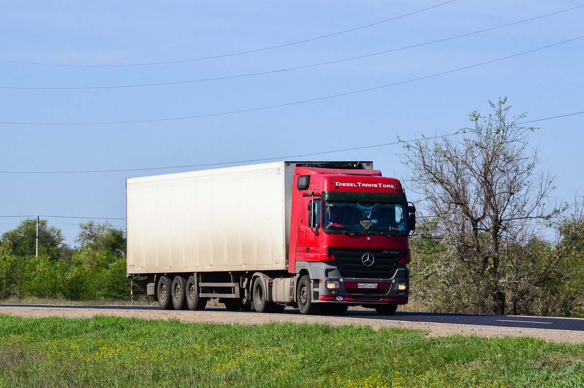 Брянская область, № М 605 НВ 32 — Mercedes-Benz Actros ('2003) 1841