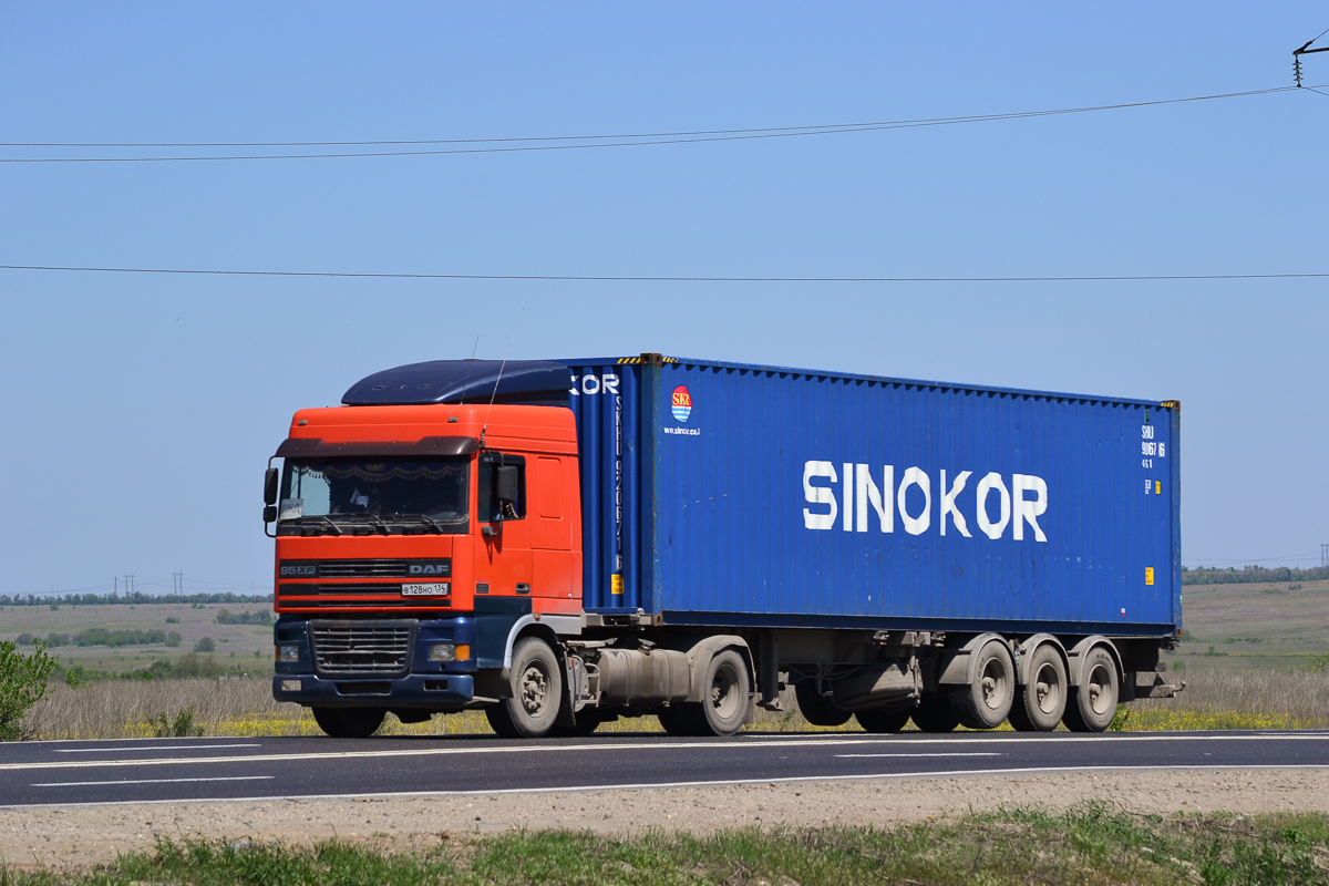 Волгоградская область, № В 128 НО 134 — DAF 95XF FT