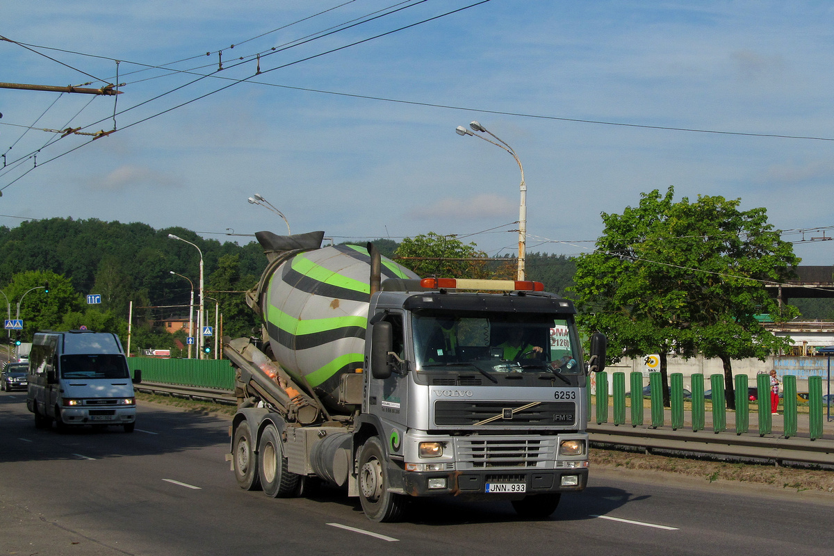 Литва, № JNN 933 — Volvo ('1998) FM-Series