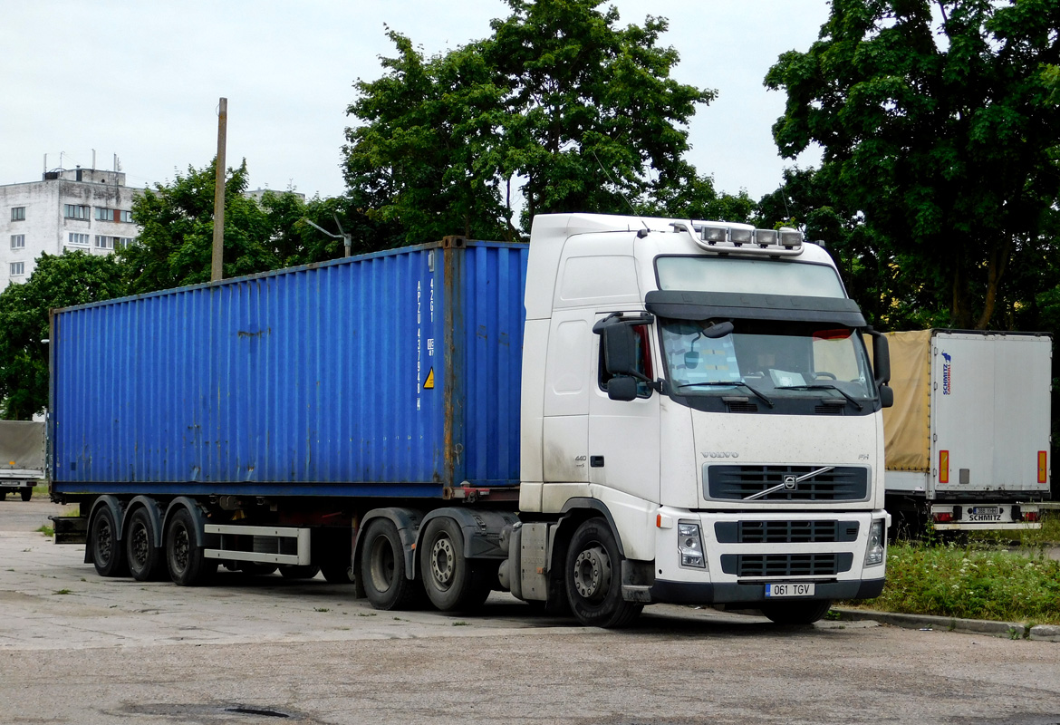 Эстония, № 061 TGV — Volvo ('2002) FH12.440