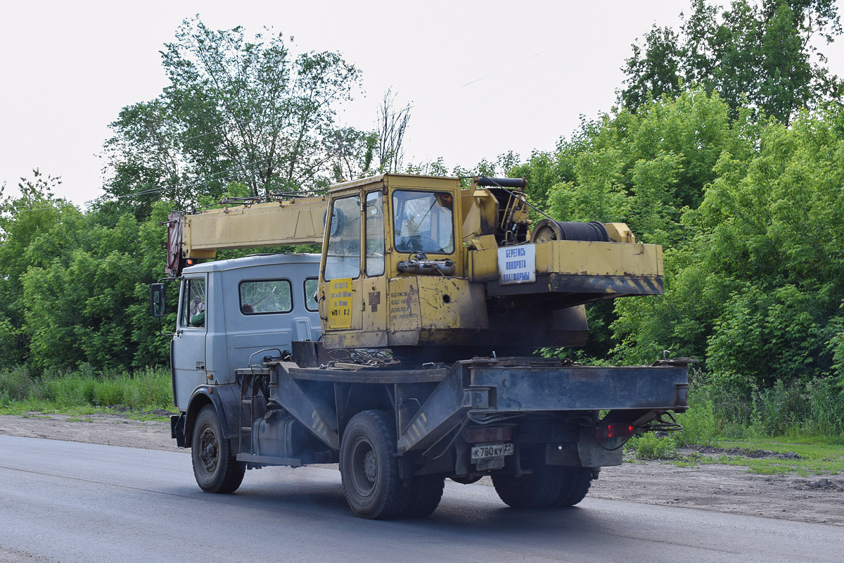 Алтайский край, № К 780 КУ 22 — МАЗ-5337 (общая модель)