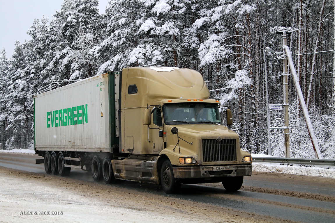 Санкт-Петербург, № О 128 МН 178 — International 9400