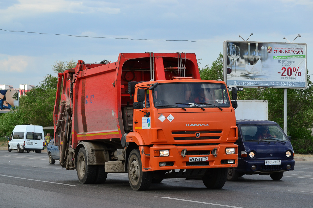 Волгоградская область, № В 939 ЕЕ 134 — КамАЗ-53605-L4