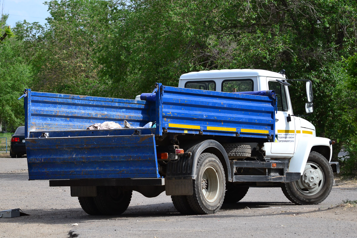 Волгоградская область, № В 521 УР 134 — ГАЗ-3309